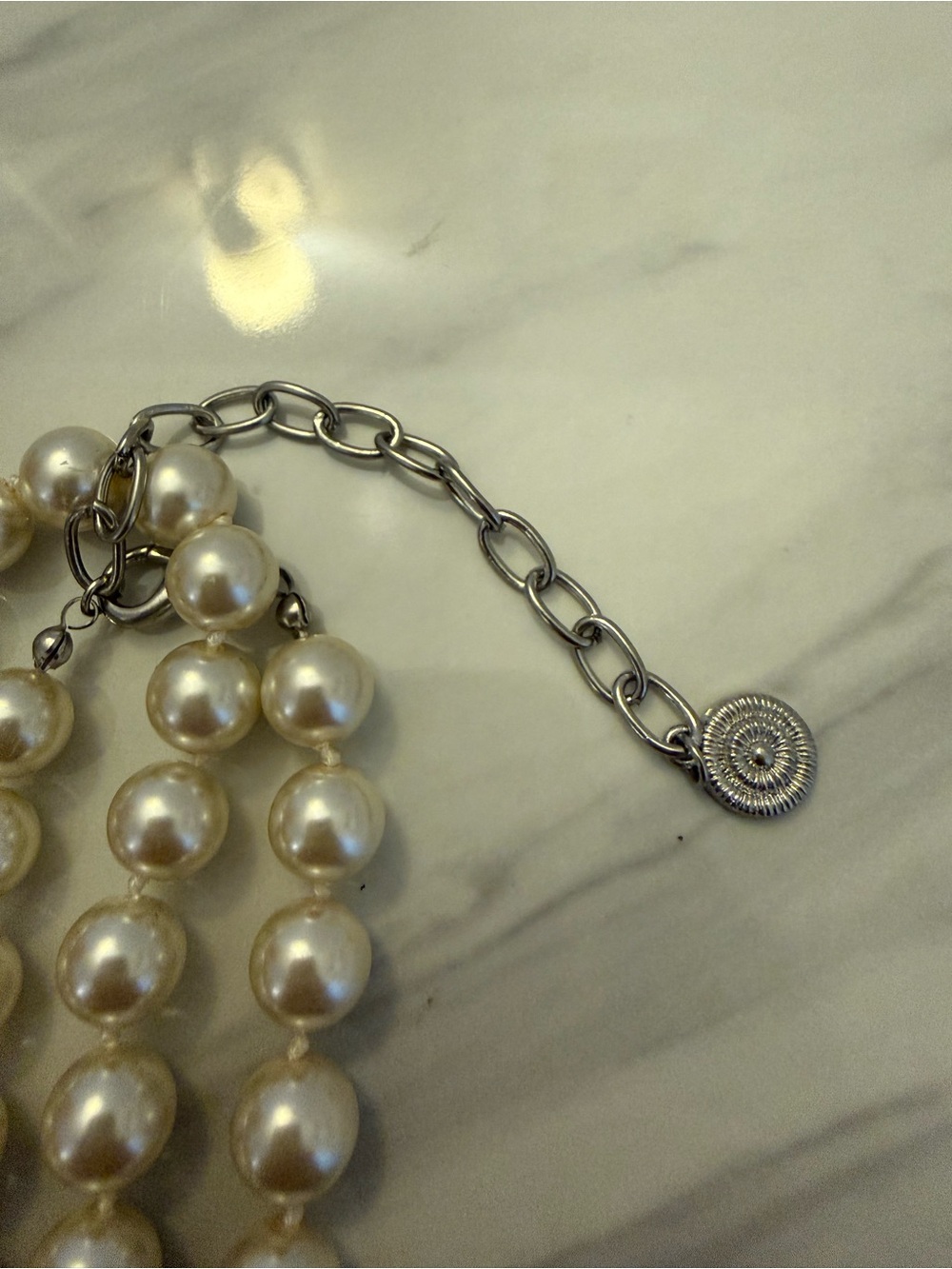 EUC R.J. Graziano Ivory Faux Pearl Necklace